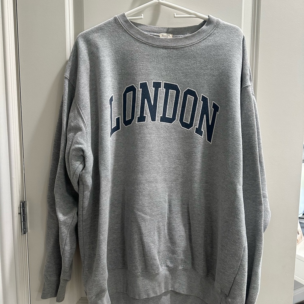 Brandy Melville Gray Sweatshirt London Print